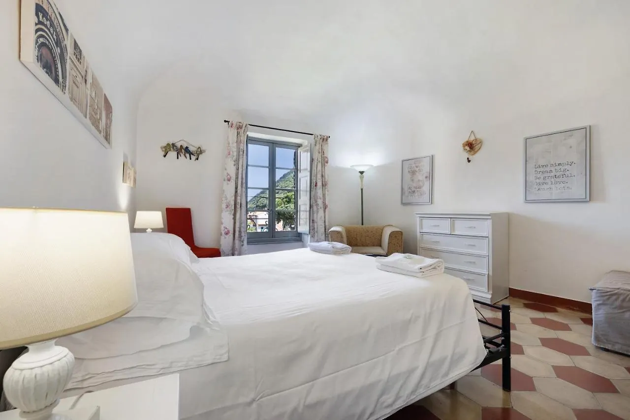 Trilocale Ginevra Apartment Finale Ligure 0*,