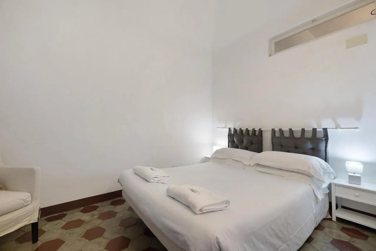 Trilocale Ginevra Apartment Finale Ligure